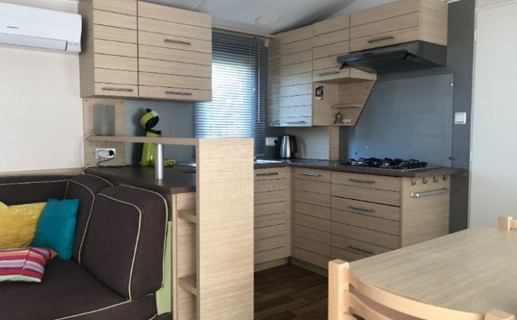 Luxe mobilhome | airco | 3 slaapkamers | zon en schaduwplaatsen 