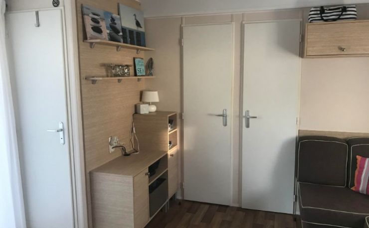 Luxe mobilhome | airco | 3 slaapkamers | zon en schaduwplaatsen 