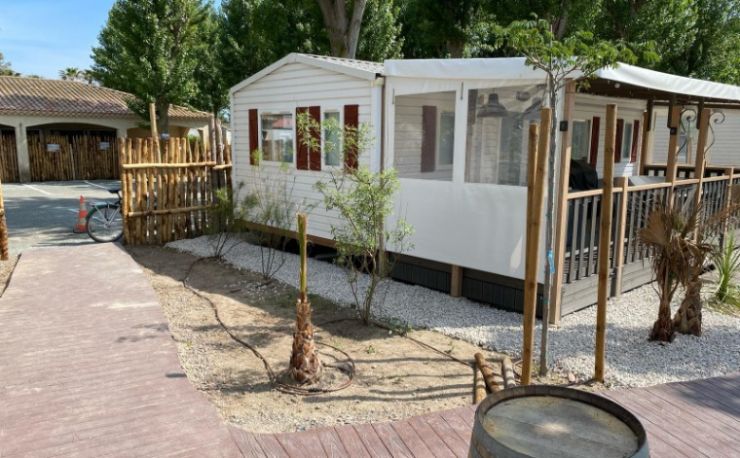 Compleet luxe mobilhome met airco te huur.