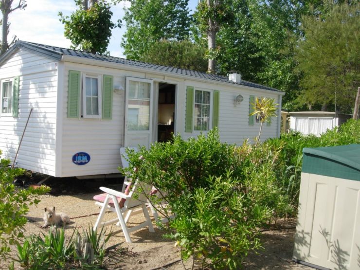 Chalet op een familie camping met prachtig zwembad en aan de Middellandse Zee