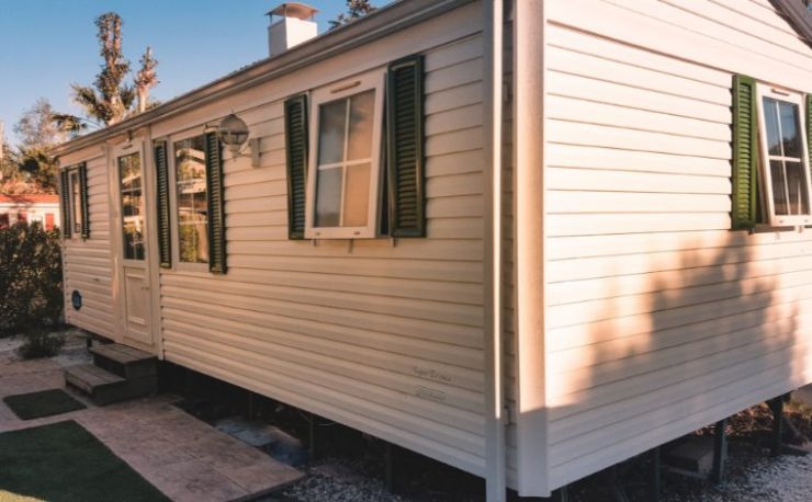 Luxe mobilhome met airco, op 300 meter van het strand en zwembad.